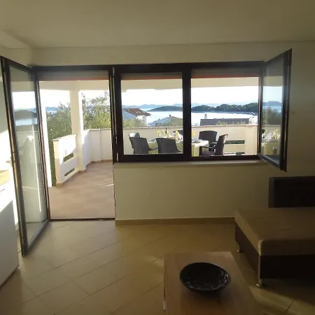 Apartmán Modern Island With Pool 80 Meters From The Sea B Ždrelac