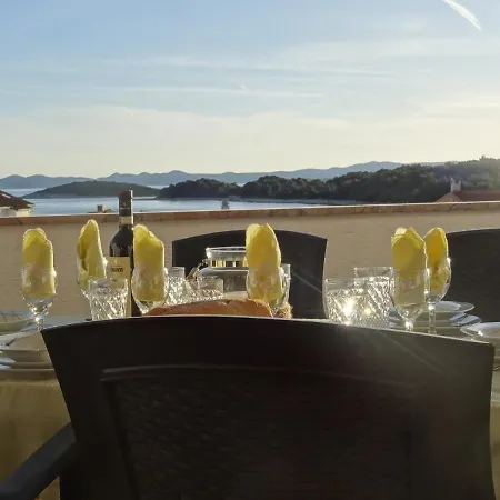 Ilsad Apartments, With Pool 80 Meters From Se, Sea View From Balcony Apartmán *