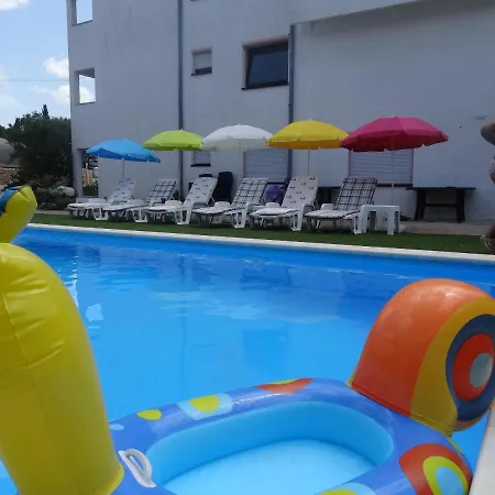 Apartmán Ilsad Apartments, With Pool 80 Meters From Se, Sea View From Balcony Ždrelac