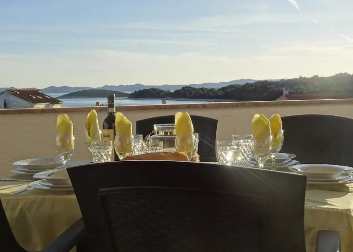 Ilsad Apartments, With Pool 80 Meters From Se, Sea View From Balcony Apartmán *